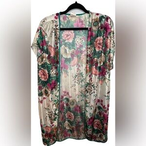 Vintage Mode Avon Satin Floral Kimono Robe – One Size